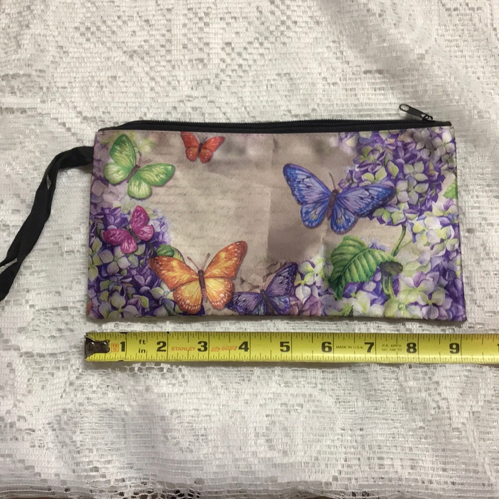 Butterfly Wristlet - Picture 1 of 3